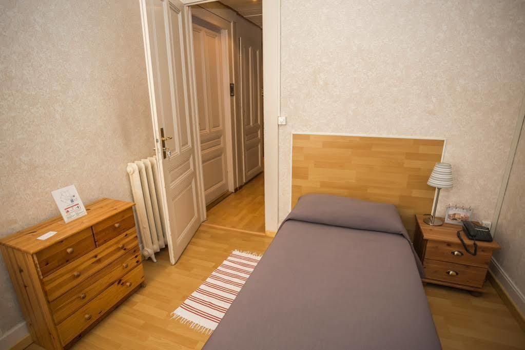 Hotel Des Tourelles Genève Buitenkant foto